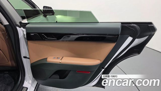 Hyundai Grandeur (GN7) 2,5 Gasoline 2WD Calligraphy 2023 — фото 25