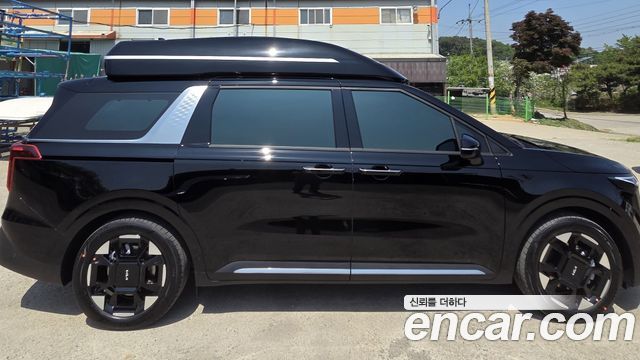 Kia Carnival (IV) HEV 9-Seater Hi-Limousine (Special vehicle)