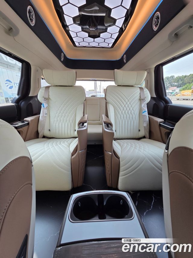Kia Carnival (IV) HEV 9-Seater Hi-Limousine (Special vehicle) 2026 — фото 17