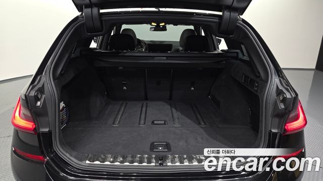 BMW 3 Series (G20) 320d Touring M Sport 2021 — фото 24