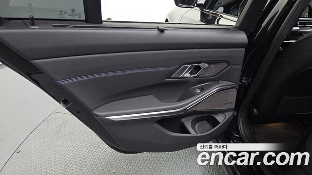 BMW 3 Series (G20) 320d Touring M Sport 2021 — фото 31