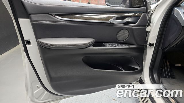 BMW X6 (F16) xDrive 30d 2018 — фото 24
