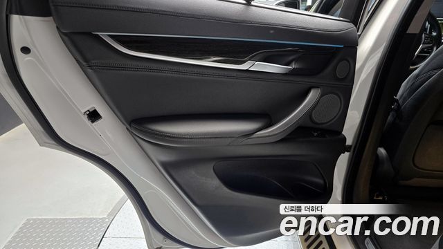 BMW X6 (F16) xDrive 30d 2018 — фото 25