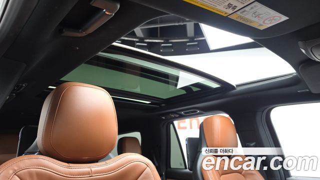Lincoln Navigator (IV) 3.5L 2021 — фото 20