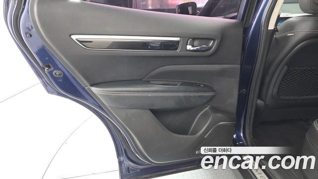 Renault Korea QM6 Diesel 2WD RE Signature 2018 — фото 25