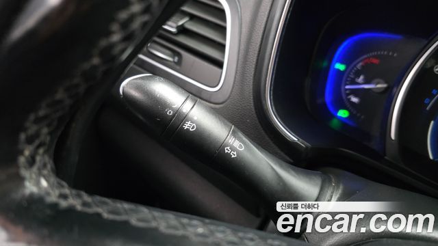 Renault Korea QM6 Diesel 2WD RE Signature 2018 — фото 30