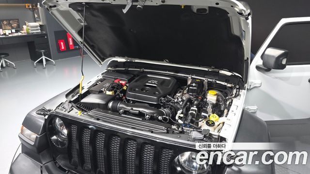 Jeep Wrangler (JL) 2.0 Sport 4Door Willys Edition 2020 — фото 6