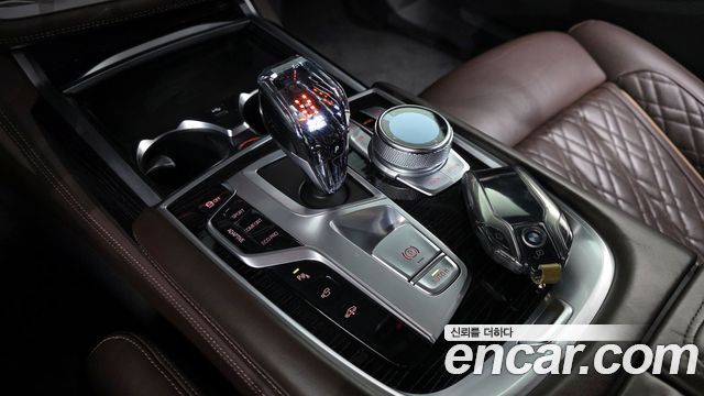 BMW 7 Series (G11) 740Li xDrive M Sport Package 2020 — фото 9
