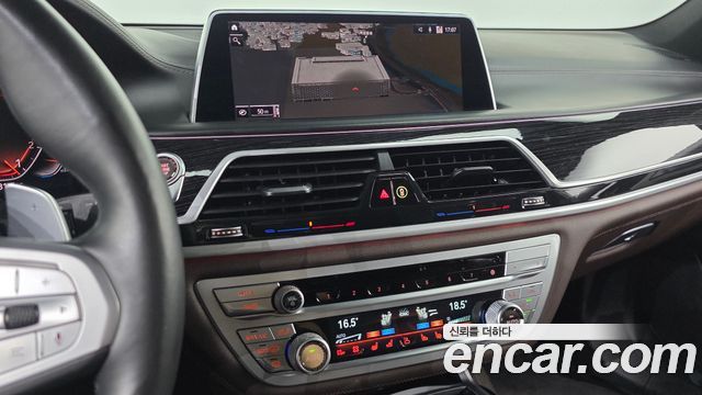 BMW 7 Series (G11) 740Li xDrive M Sport Package 2020 — фото 11