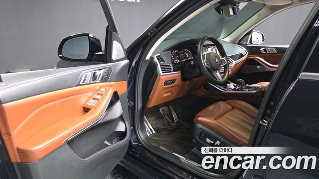 BMW X7 (G07) M50i 6STR 2020 — фото 10