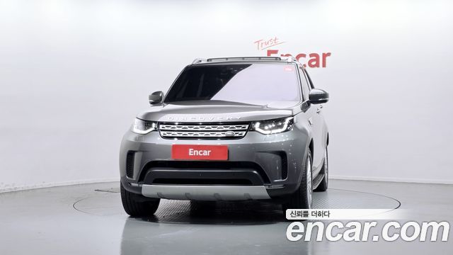 Land Rover Discovery 5 3.0 TD6 HSE Luxury 2018 — фото 3