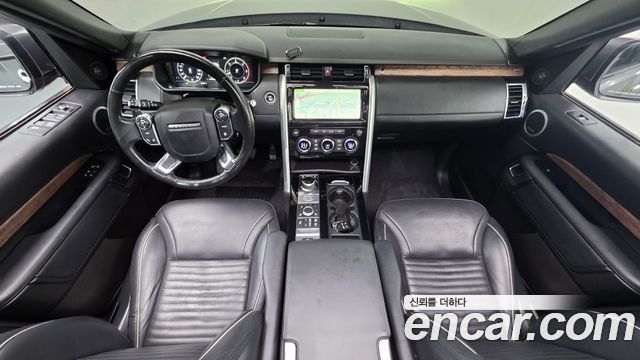 Land Rover Discovery 5 3.0 TD6 HSE Luxury 2018 — фото 7