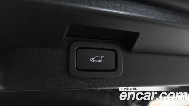 Land Rover Discovery 5 3.0 TD6 HSE Luxury 2018 — фото 19