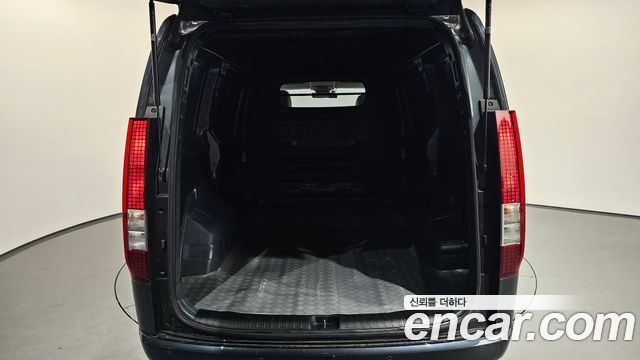 Hyundai Staria Cargo 3-Seater Modern 2022 — фото 16