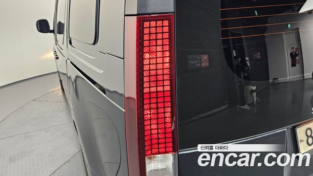 Hyundai Staria Cargo 3-Seater Modern 2022 — фото 23