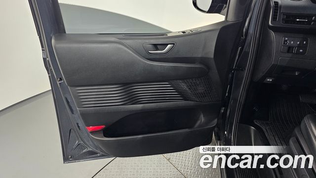 Hyundai Staria Cargo 3-Seater Modern 2022 — фото 24