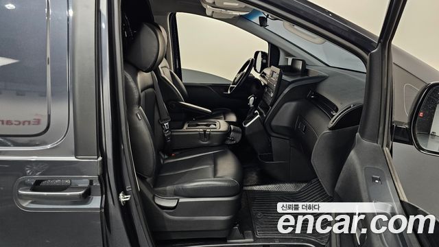 Hyundai Staria Cargo 3-Seater Modern 2022 — фото 26