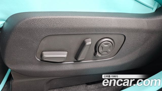 Kia Carnival (IV) Gasoline 9-Seater Hi Limousine (7-seater Limousine(Special vehicle) 2026 — фото 31