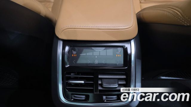 Volvo V60 Cross Country (II) B5 Pro AWD 2021 — фото 16