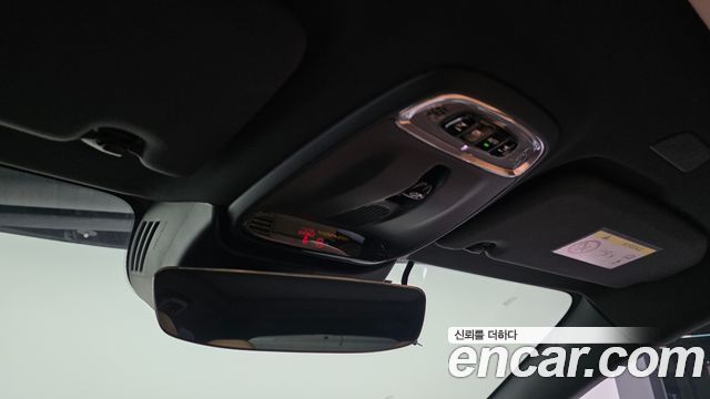 Volvo V60 Cross Country (II) B5 Pro AWD 2021 — фото 27