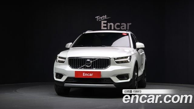 Volvo XC40 T4 Inscription 2020 — фото 3