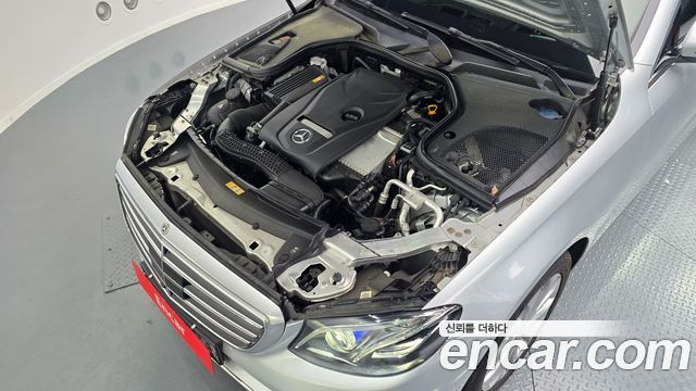 Mercedes-Benz E-Class (W213) E300 4MATIC Exclusive 2020 — фото 6