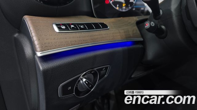 Mercedes-Benz E-Class (W213) E300 4MATIC Exclusive 2020 — фото 14