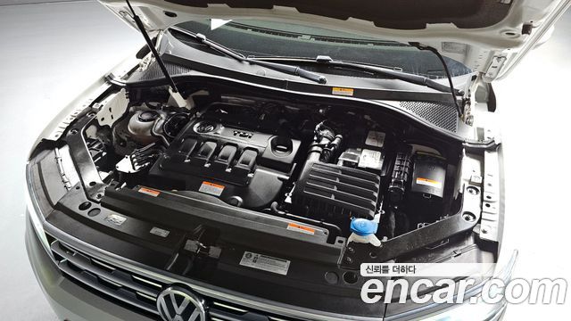 Volkswagen Tiguan (II) 2.0 TDI Prestige 2018 — фото 6