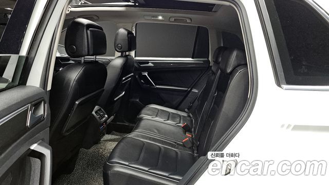Volkswagen Tiguan (II) 2.0 TDI Prestige 2018 — фото 12
