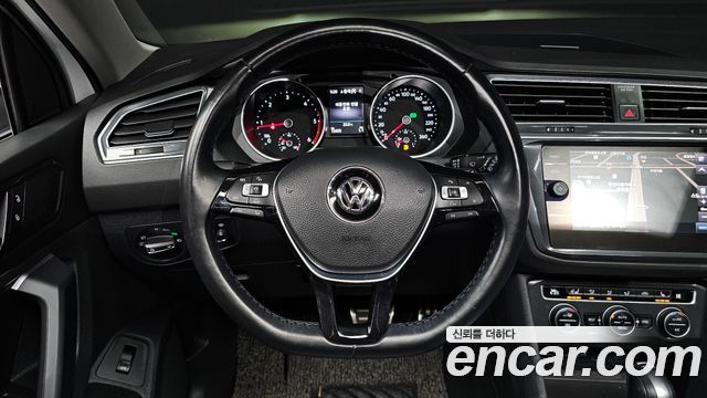 Volkswagen Tiguan (II) 2.0 TDI Prestige 2018 — фото 13