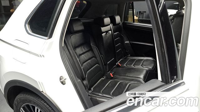 Volkswagen Tiguan (II) 2.0 TDI Prestige 2018 — фото 26