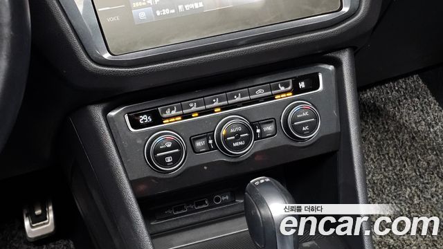 Volkswagen Tiguan (II) 2.0 TDI Prestige 2018 — фото 32