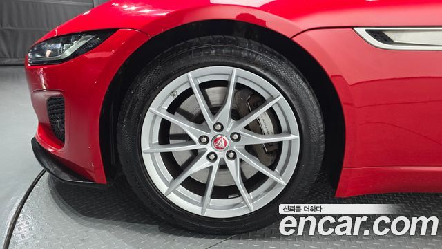 Jaguar F-TYPE P300 Convertible X152 2021 — фото 21