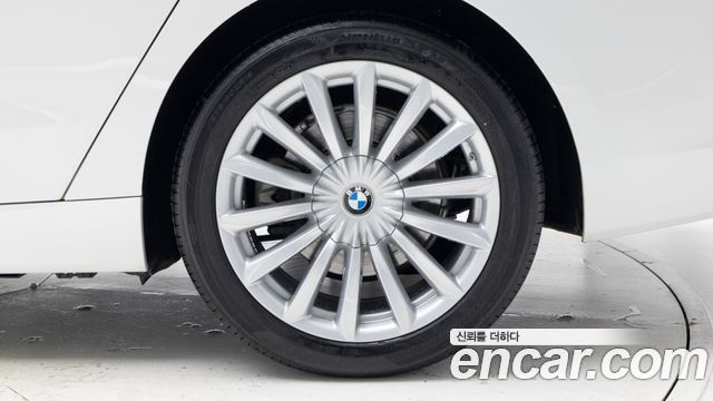 BMW 6 Series GT (G32) 630i xDrive Luxury 2021 — фото 5