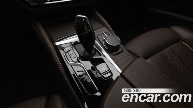 BMW 6 Series GT (G32) 630i xDrive Luxury 2021 — фото 9