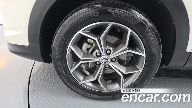 KG Mobility (SsangYong) Beautiful Korando Gasoline 1.5 2WD C5 Plus 2022 — фото 21