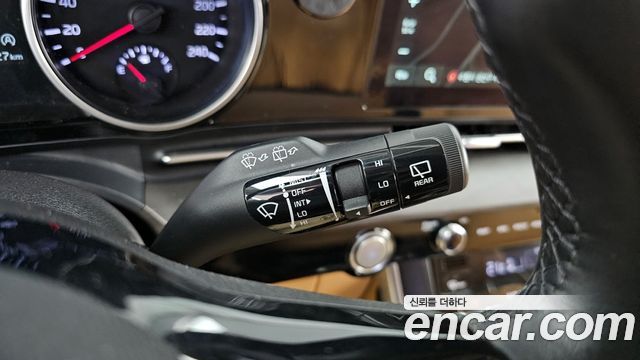 Kia Carnival (IV) Diesel 9-Seater Prestige 2021 — фото 29