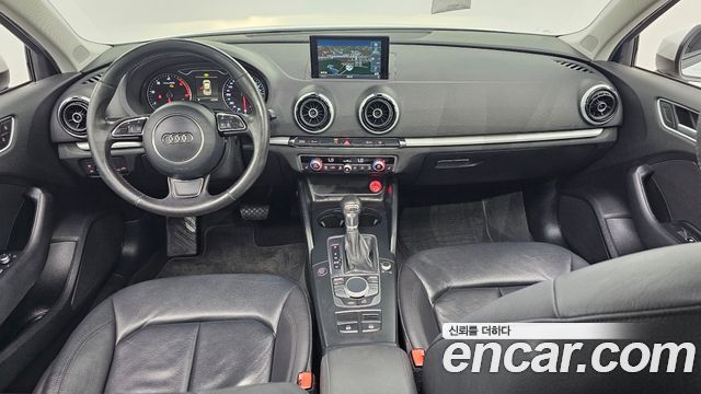 Audi A3 35 TDI Dynamic 8V 2016 — фото 7