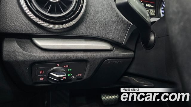 Audi A3 35 TDI Dynamic 8V 2016 — фото 18