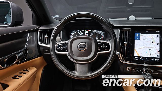 Volvo V90 Cross Country T5 Pro AWD 2018 — фото 12