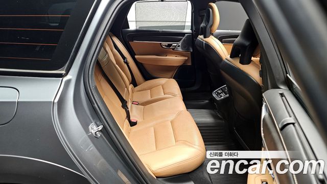 Volvo V90 Cross Country T5 Pro AWD 2018 — фото 26
