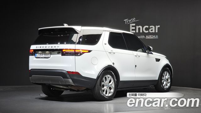 Land Rover Discovery 5 2.0 SD4 SE 2020 — фото 2