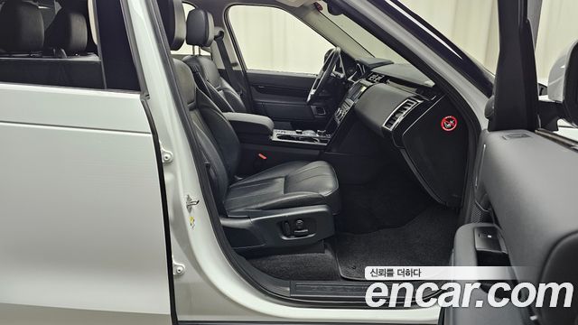 Land Rover Discovery 5 2.0 SD4 SE 2020 — фото 11