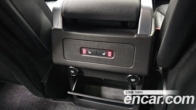 Land Rover Discovery 5 2.0 SD4 SE 2020 — фото 18