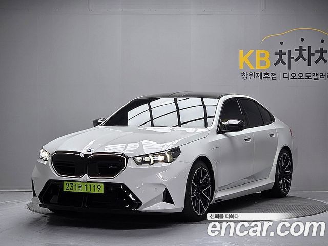 BMW M5 (G90) M5 Sedan