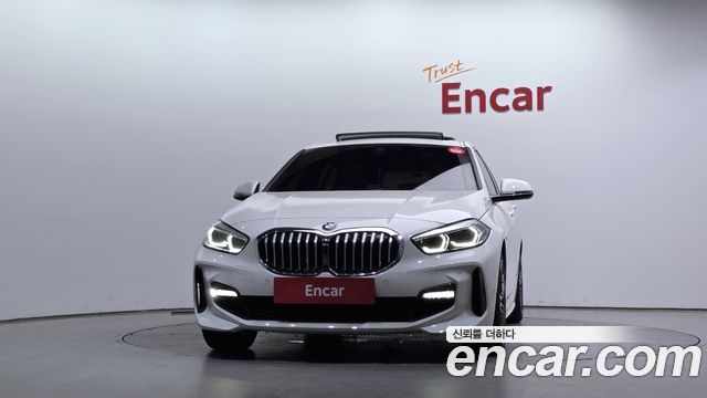 BMW 1 Series (F40) 120i M Sports 2023 — фото 3