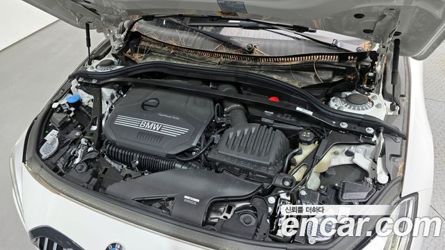 BMW 1 Series (F40) 120i M Sports 2023 — фото 6