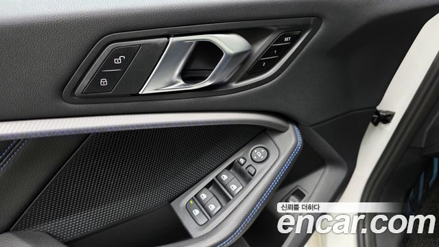 BMW 1 Series (F40) 120i M Sports 2023 — фото 19