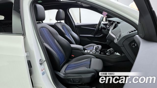 BMW 1 Series (F40) 120i M Sports 2023 — фото 26