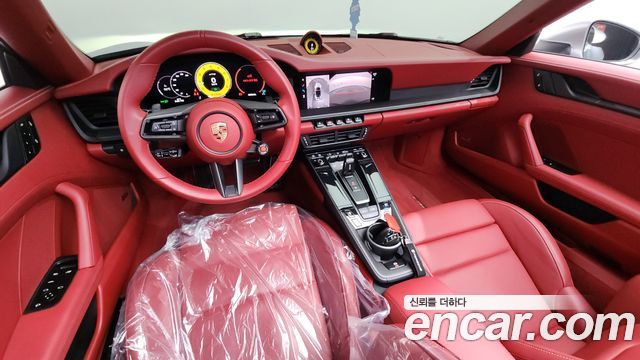 Porsche 911 (992) Carrera GTS Cabriolet 2025 — фото 7
